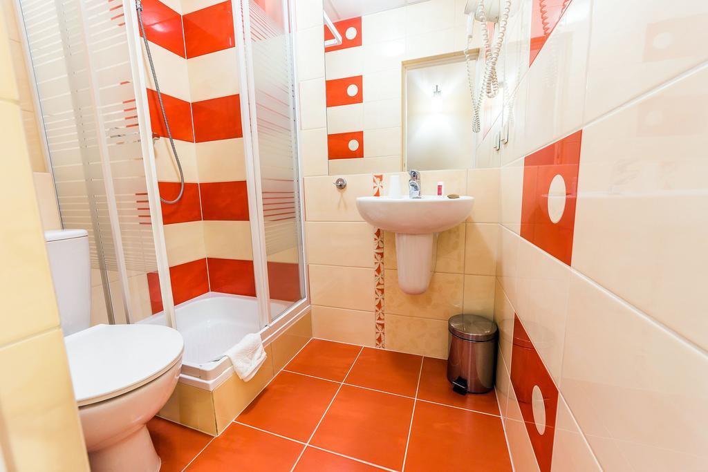 Hotel Tm Радом Экстерьер фото