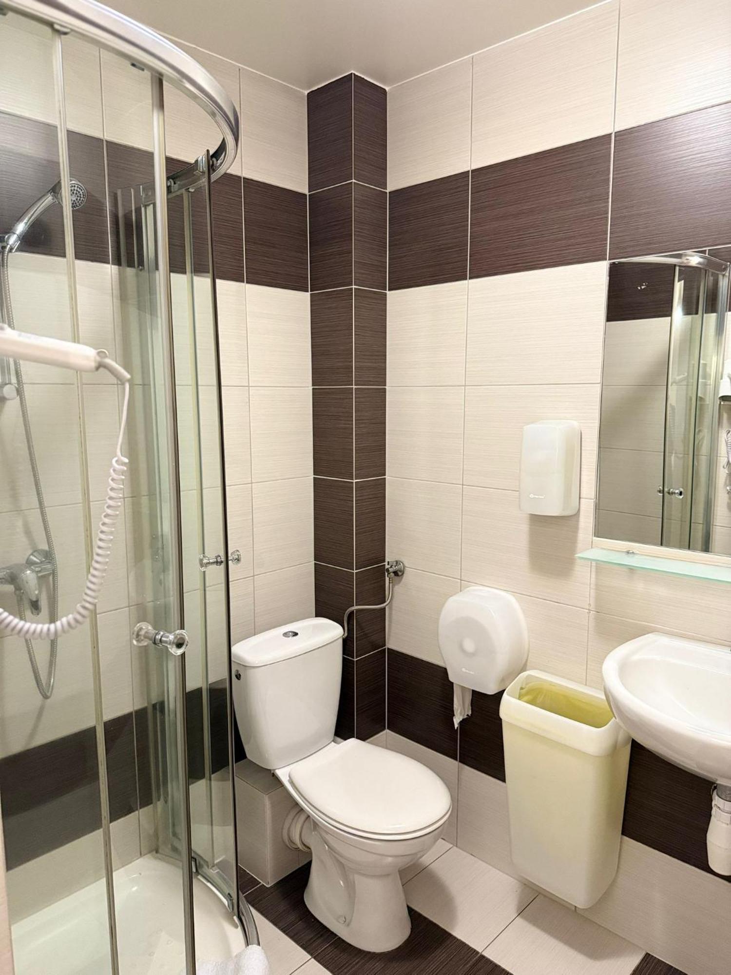 Hotel Tm Радом Экстерьер фото